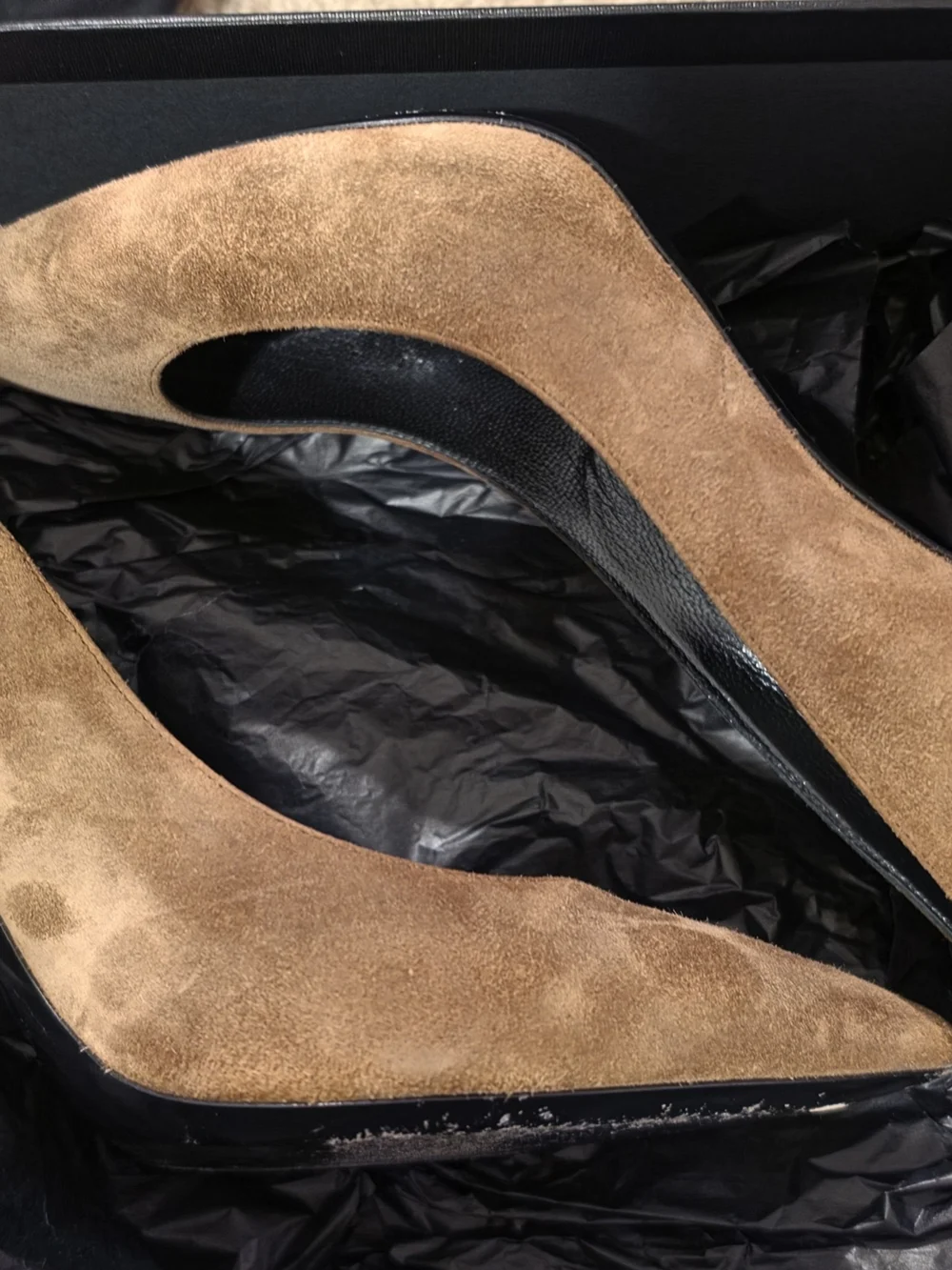 Saint Laurent Women’s Brown Suede Pointed-Toe Pumps - Picture 6 of 15